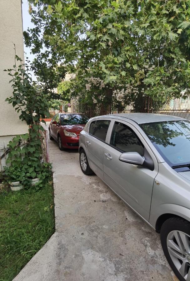 Nikolic Apartmani Бар Екстериор снимка