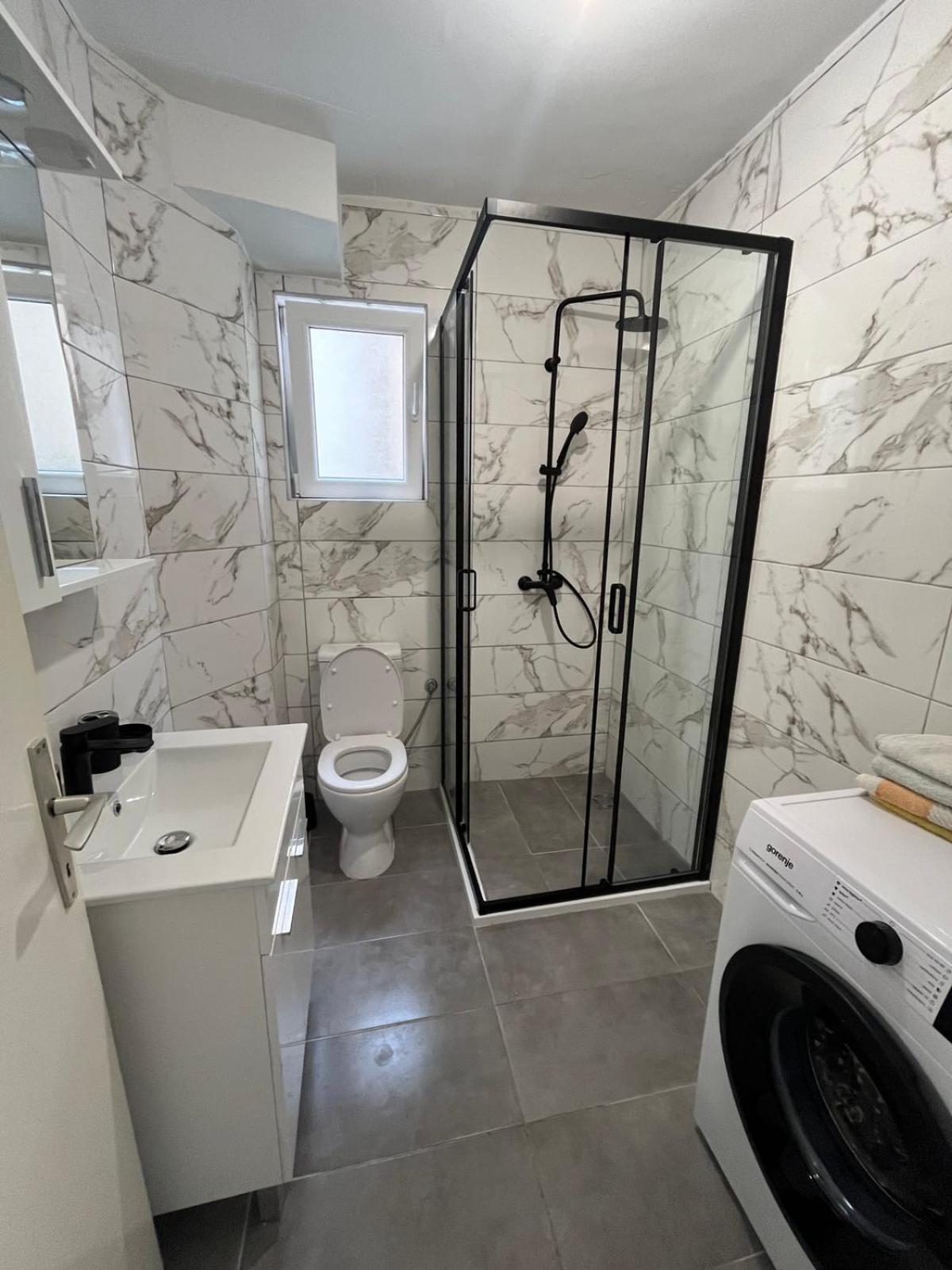 Nikolic Apartmani Бар Екстериор снимка